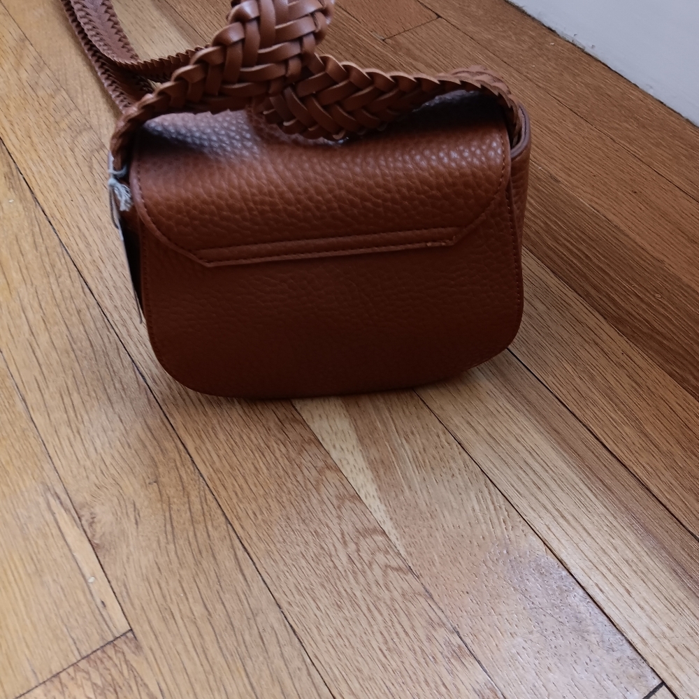 Chic Brown Crossbody Bag with Tassel Accent - Picture 8 of 8